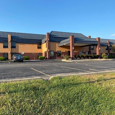 Super 8 By Wyndham Columbia City Екстериор снимка