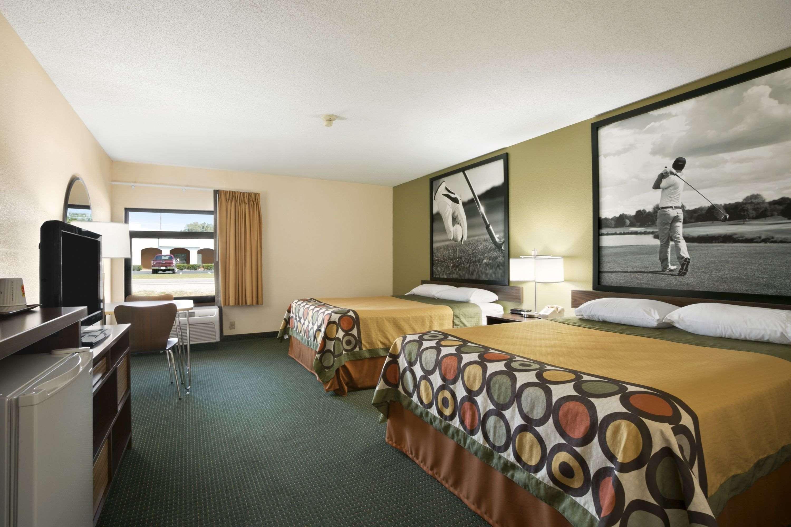 Super 8 By Wyndham Columbia City Екстериор снимка